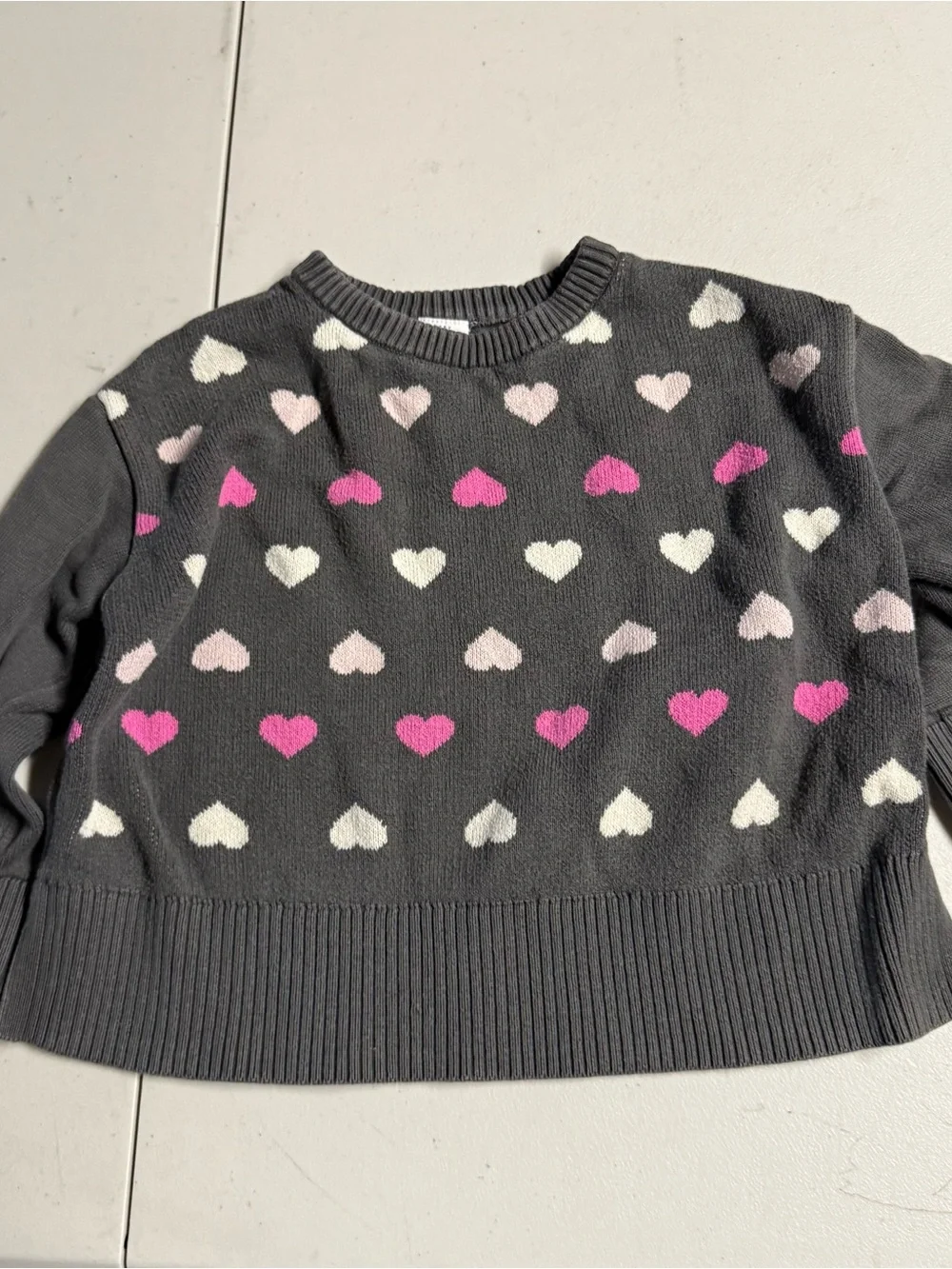 Baby Gap Charcoal Grey Girls Heart Novelty Crewneck Sweater Size 5 100% Cotton